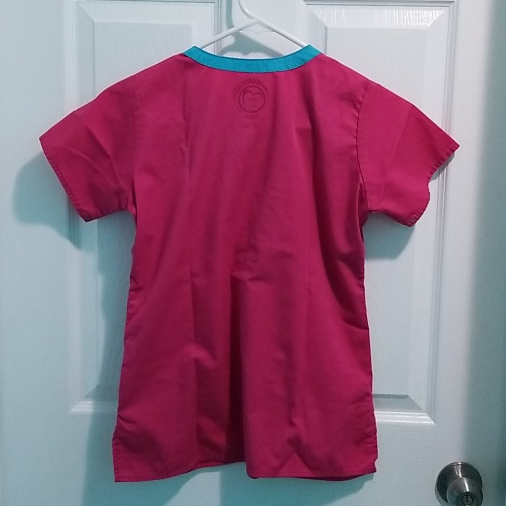 Scrub top - Picture 2 of 5